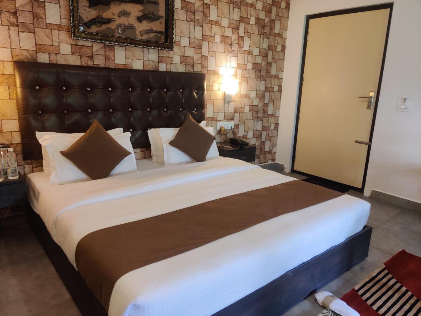 The Mountain Shades Resort Madikeri Exterior photo